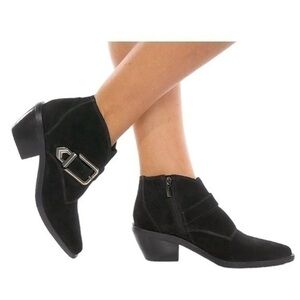 Vince Camuto Pointed Toe Ashena Bootie in Black Nubuck size 7 NWOB